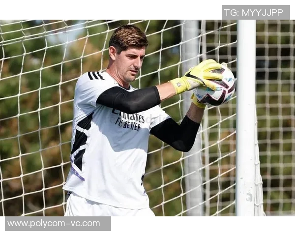 皇马库尔图瓦：卡尼萨雷斯认证世界最佳门将，2022年欧冠决赛封神之战